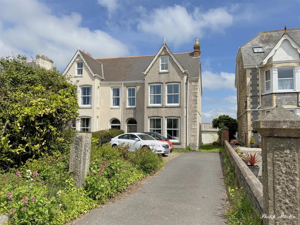 Treyew Road, Truro, 6 bedroom, House SemiDetached