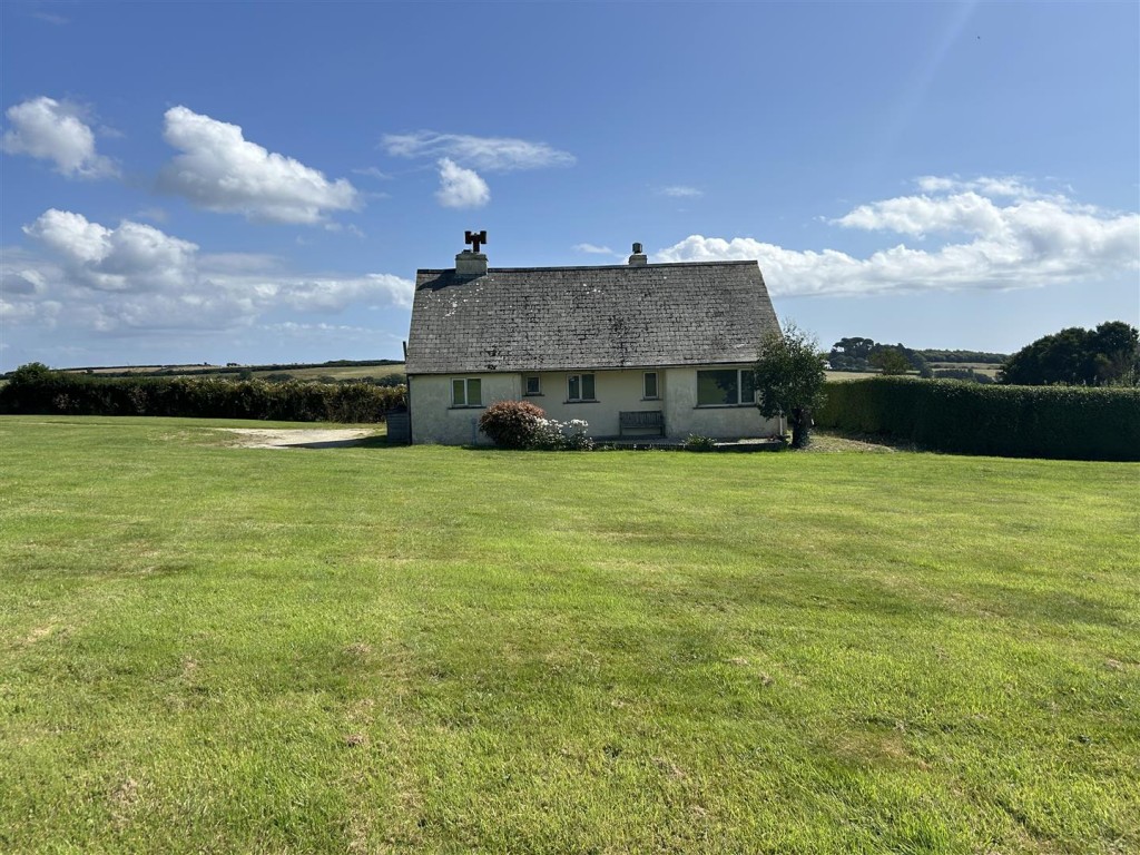 St. Just In Roseland, Truro, 2 bedroom, Bungalow Detached